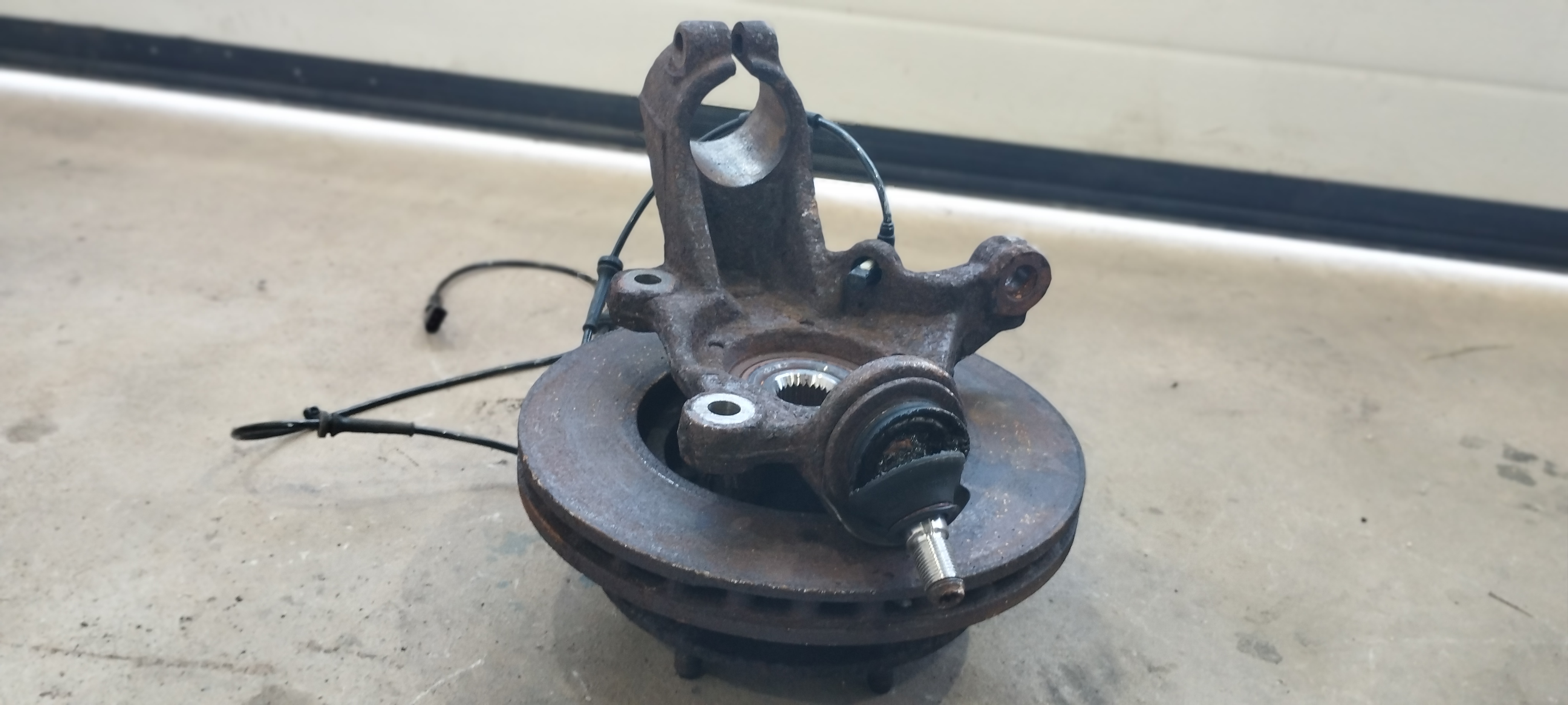 Ford Transit Tranzit MK7 06- 2.2 Első kerékagy kerékcsapágy csonk 6064